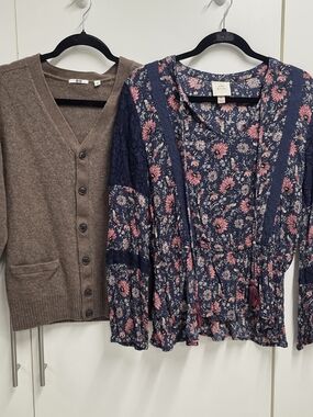 Uniqlo 100% Wool Cardigan + Knox Rose Boho Floral Blouse Bundle Size Medium